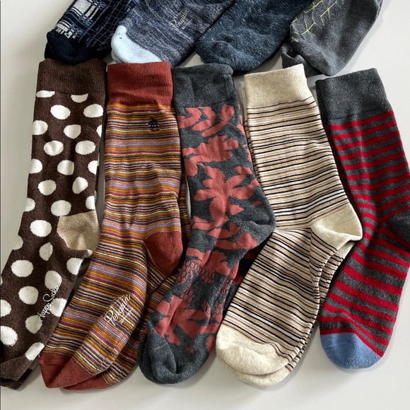 Assorted Men's Socks Collection - Picture 3 of 7